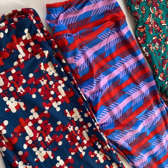 Lot of (3) LuLaroe Tall & Curvy leggings - Picture 2 of 11